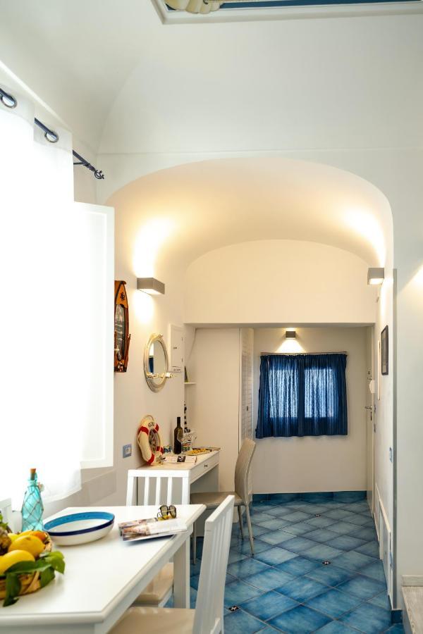 Scirocco - Amazing Flat With Terrace In The Center Leilighet Amalfi Eksteriør bilde
