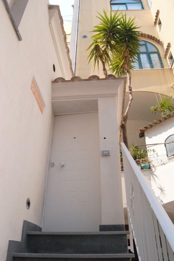Scirocco - Amazing Flat With Terrace In The Center Leilighet Amalfi Eksteriør bilde